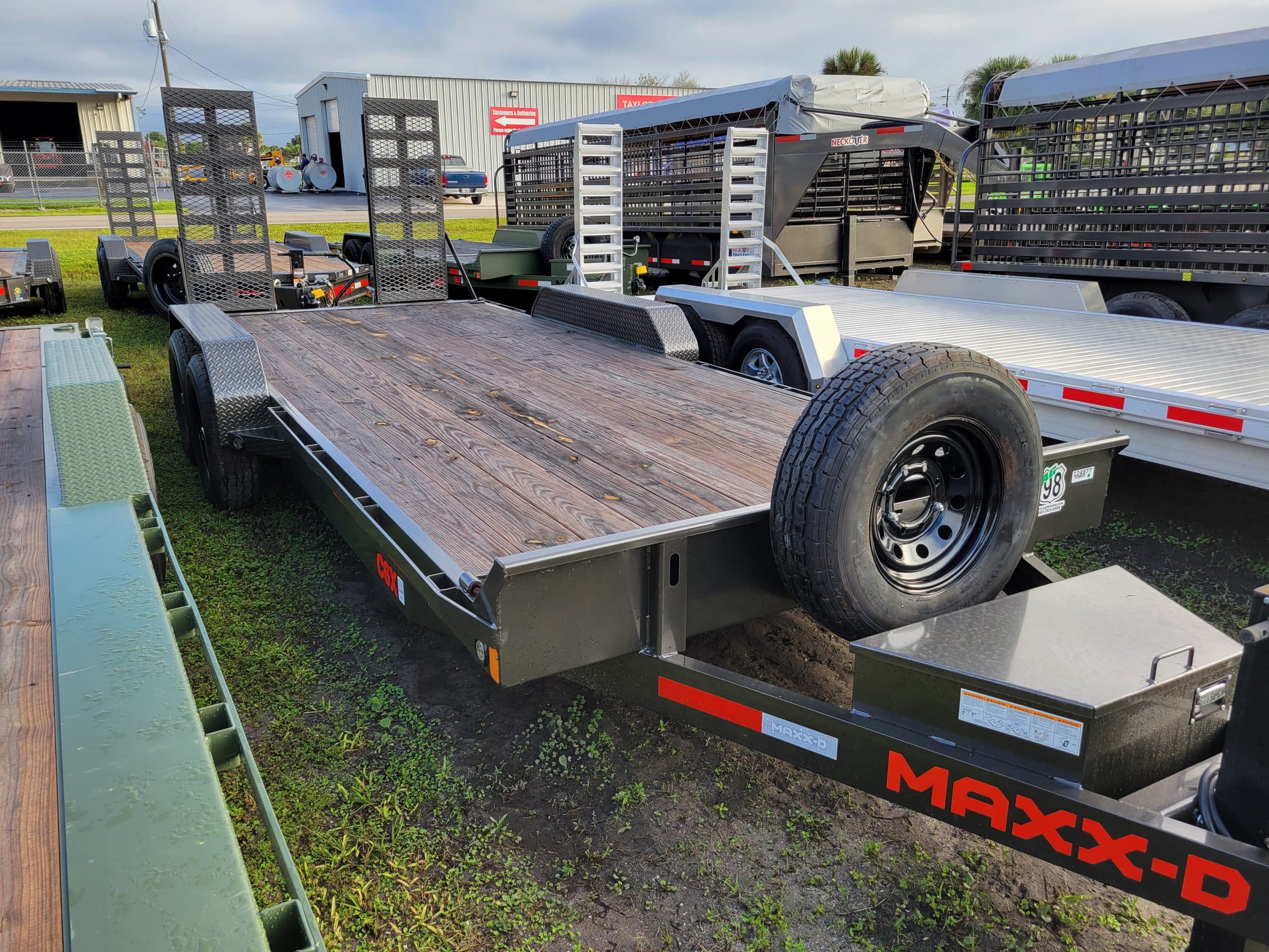 MAXX-D C6B8320 20’X83″ CAR HAULER (124877) 2025