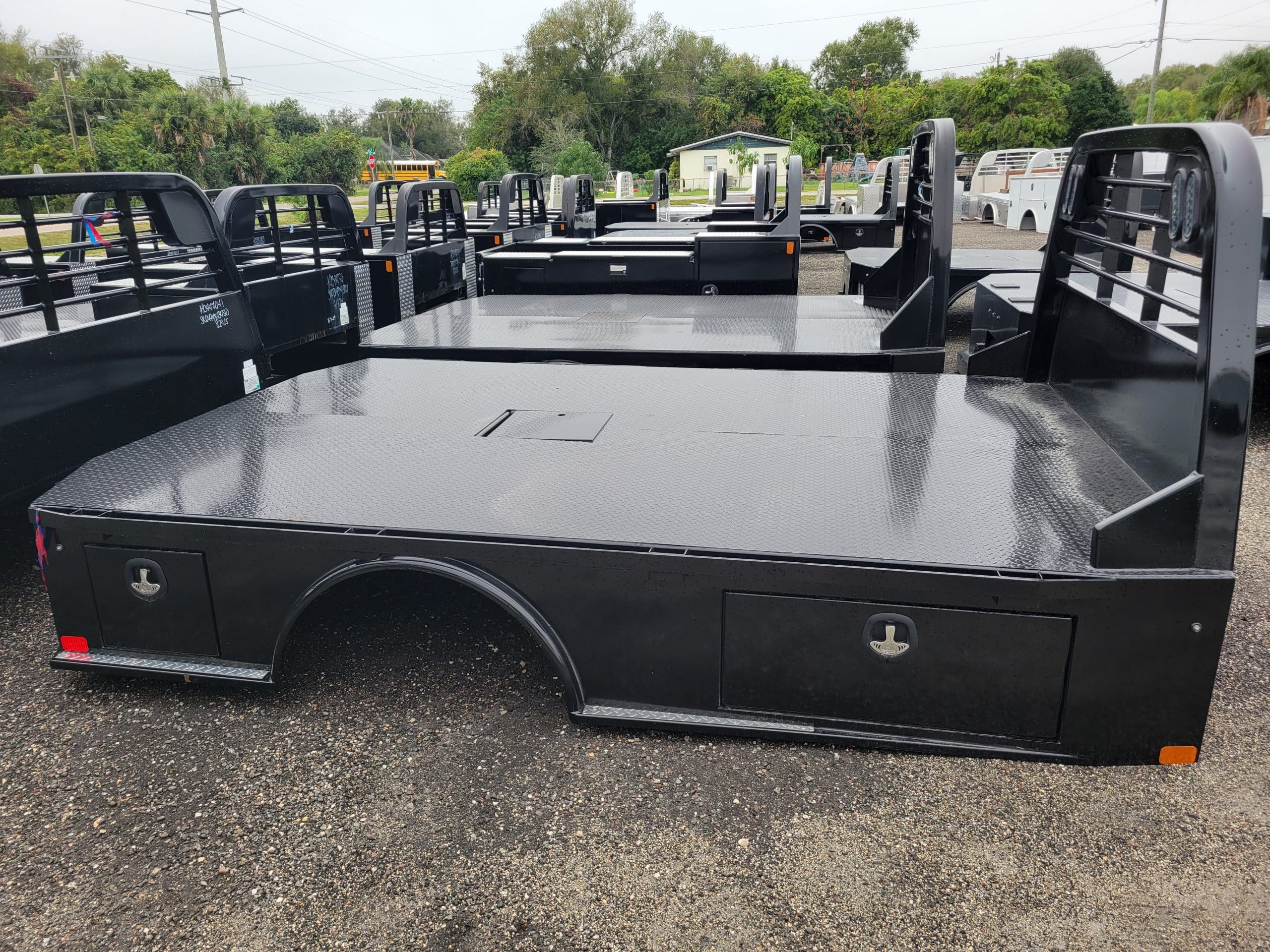 2025 CM Truck Beds SK 11’4″/97/84/34SD BED Stock No: KC447043, KC447041