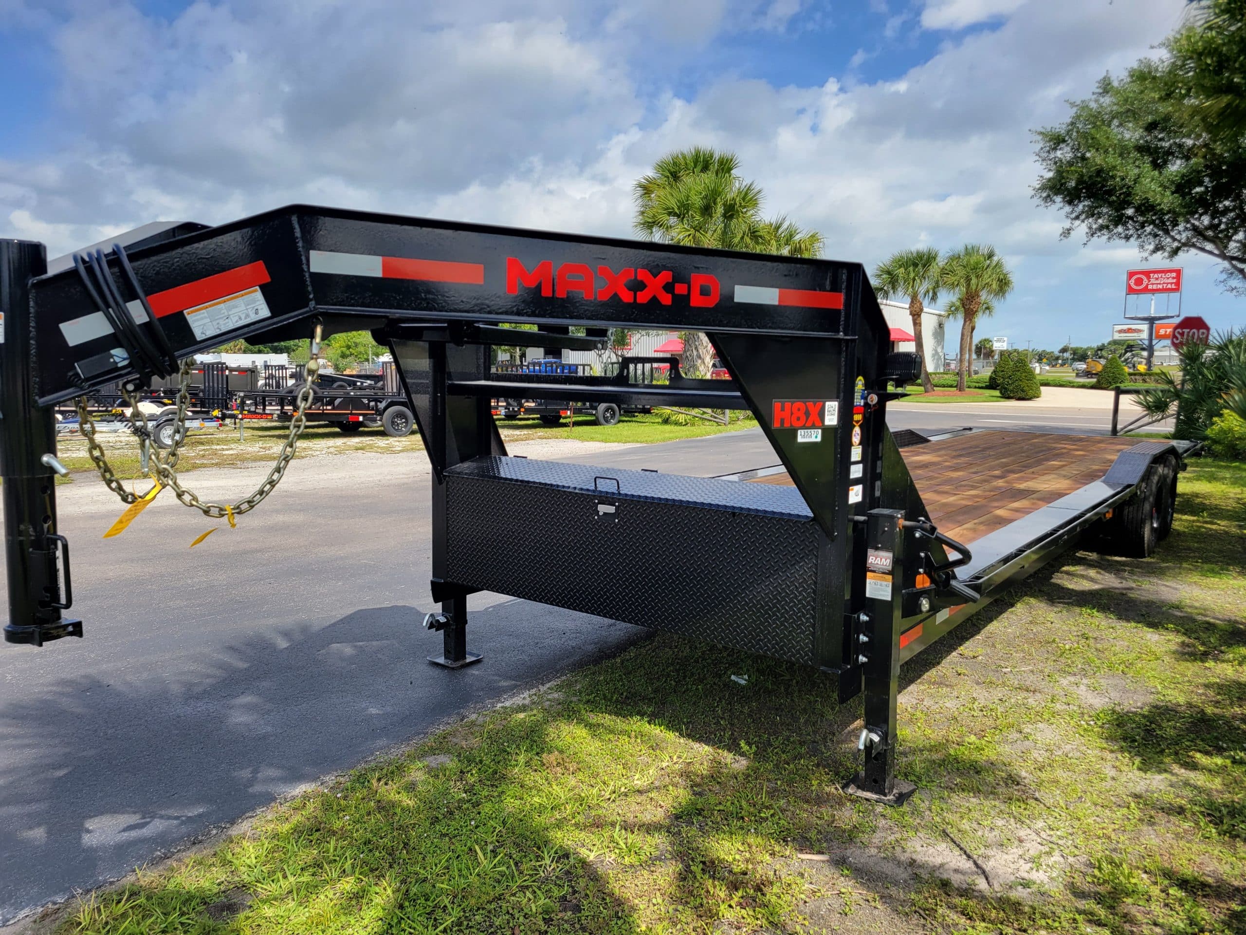 2026 Maxx-D 8.5 x 32 H8X 10232 HD GN Buggy Hauler Stock No: MX 135570